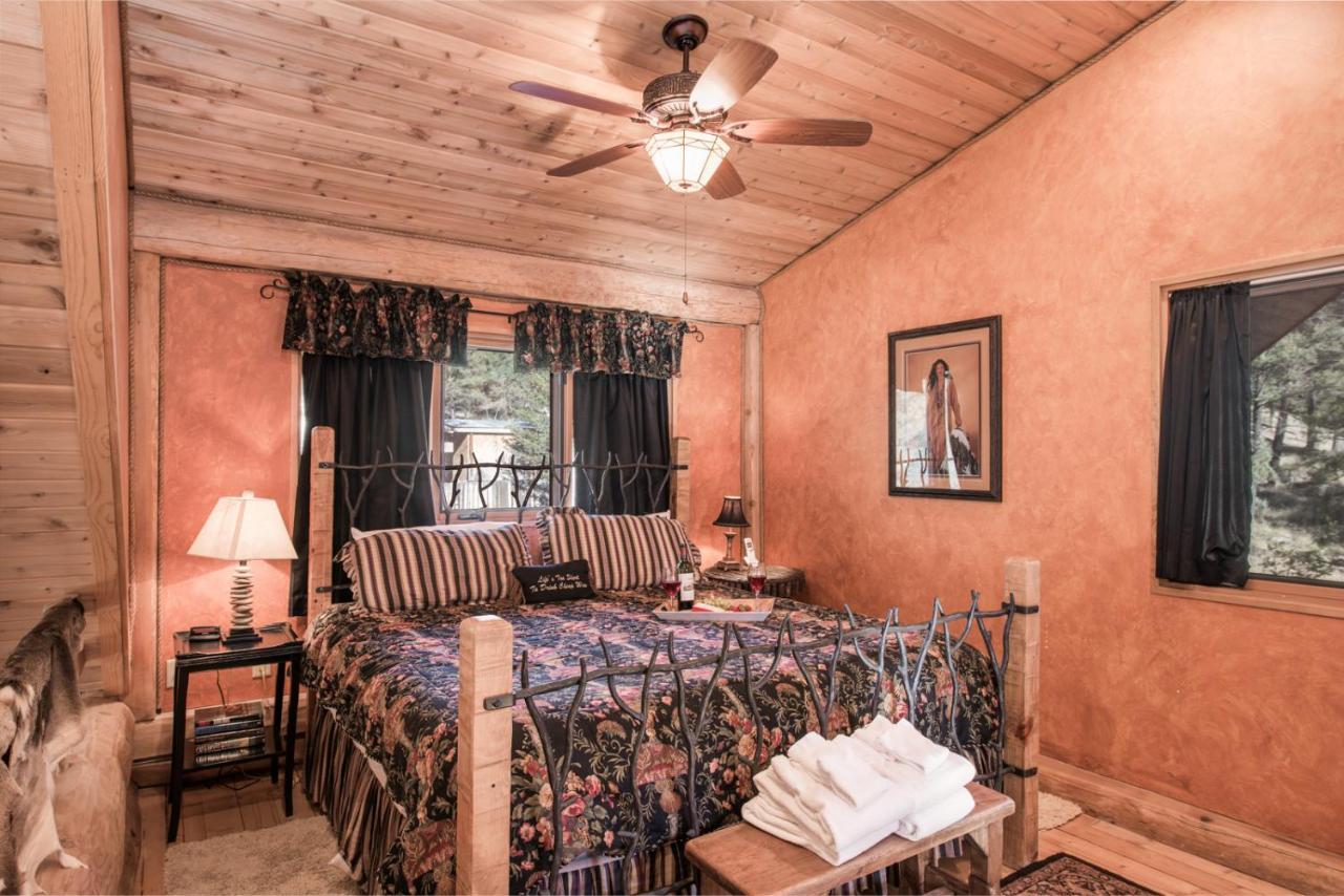 Bear Foot Lodge, 2 Bedrooms, Sleeps 6, Gas Grill, Walk To River, Hot Tub Ruidoso Eksteriør billede