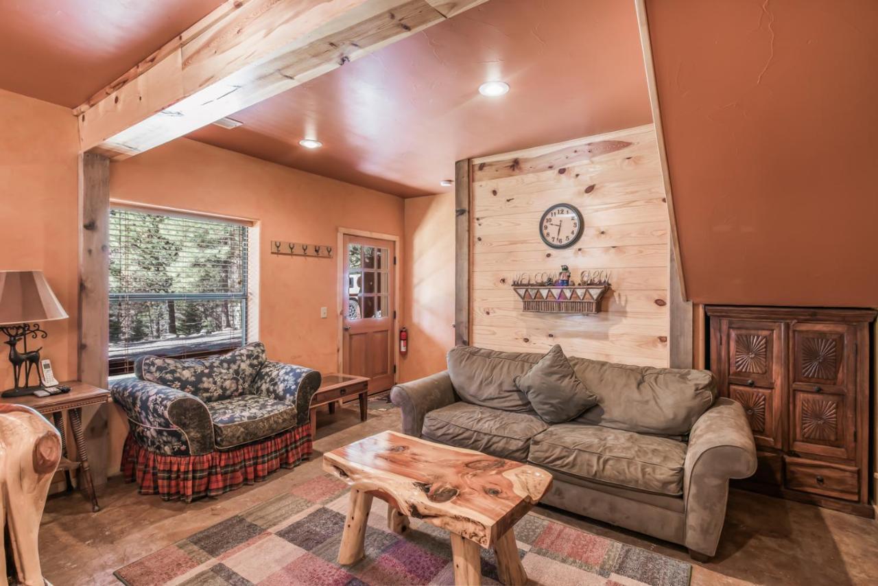 Bear Foot Lodge, 2 Bedrooms, Sleeps 6, Gas Grill, Walk To River, Hot Tub Ruidoso Eksteriør billede